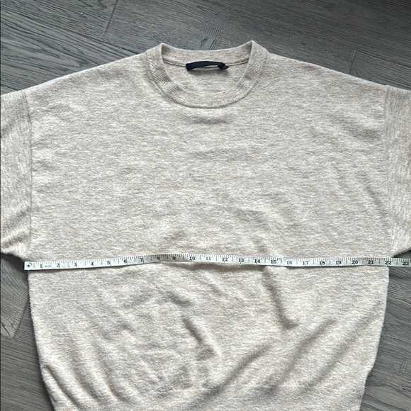 Jenni Kayne | Oversized merino wool and cashmere cream and tan knit sweater - Picture 5 of 10